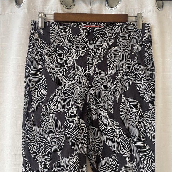 Krazy Larry Pull-On Ankle Pants - Black Feather Size 8 $135 - Picture 2 of 11